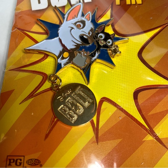 Walt Disney Exclusive Character Trading Pin - Bolt - New on original back. - Picture 2 of 8